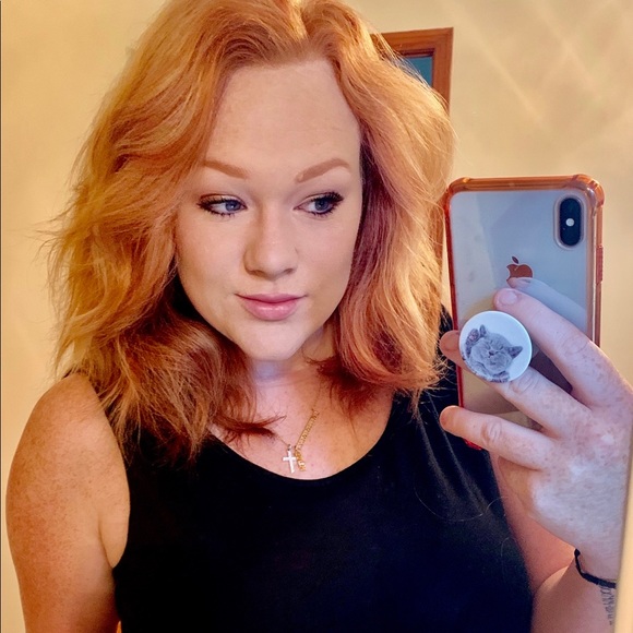 Meet your Posher, Sierra - Picture 7 of 9